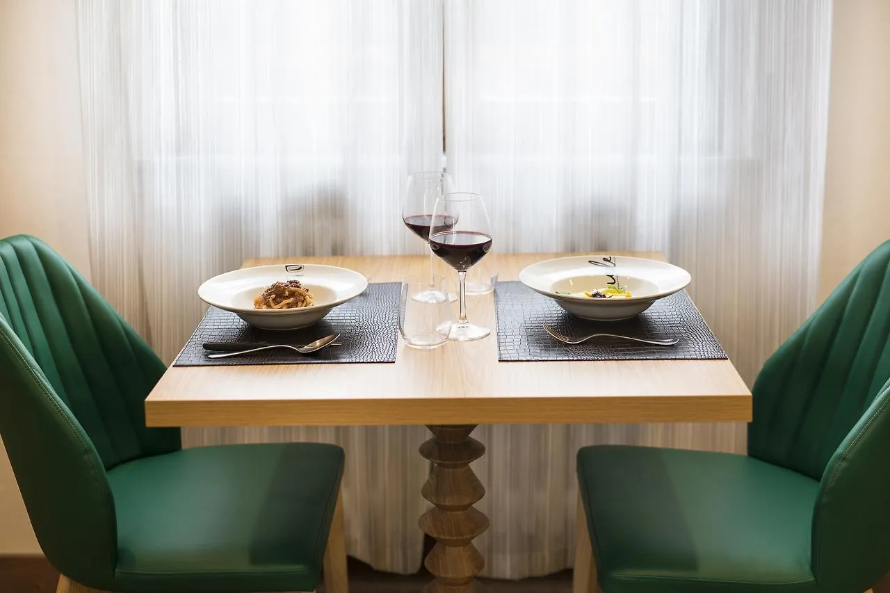 La Gustea Hotel & Cucina Sarteano 4*,